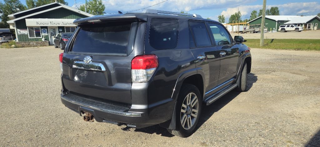 Toyota 4Runner SR5 4WD 2011