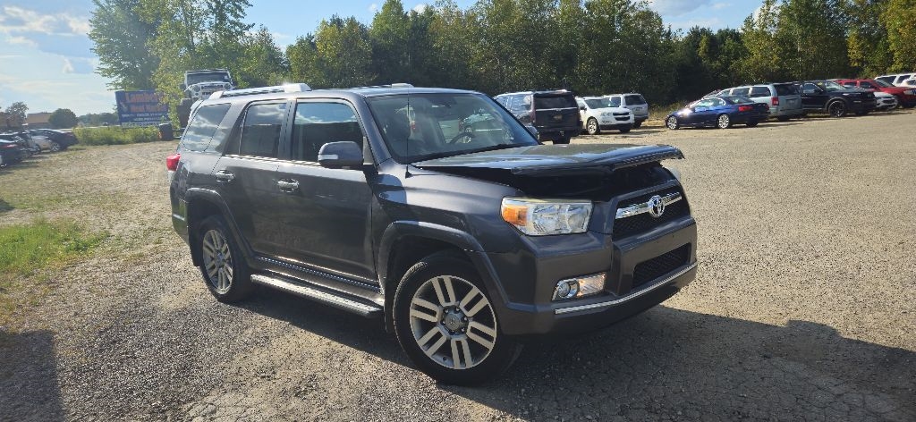Toyota 4Runner SR5 4WD 2011