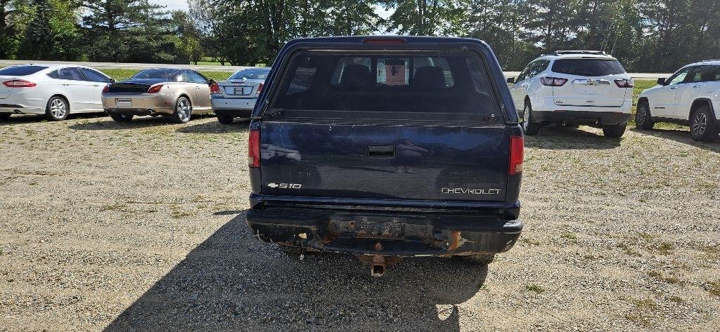 2003 Chevrolet S-10 LS