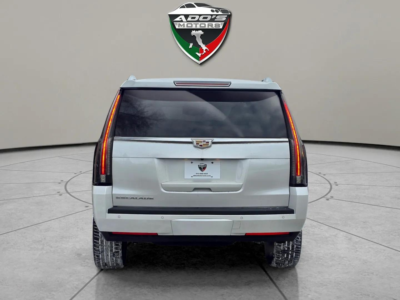 Cadillac Escalade  2016