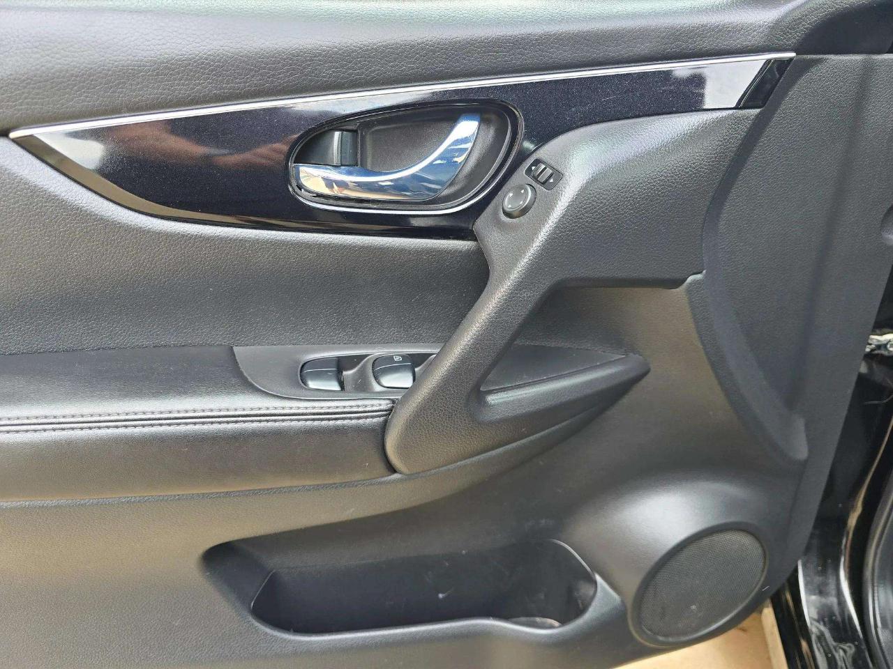 Nissan Rogue Sport  2019