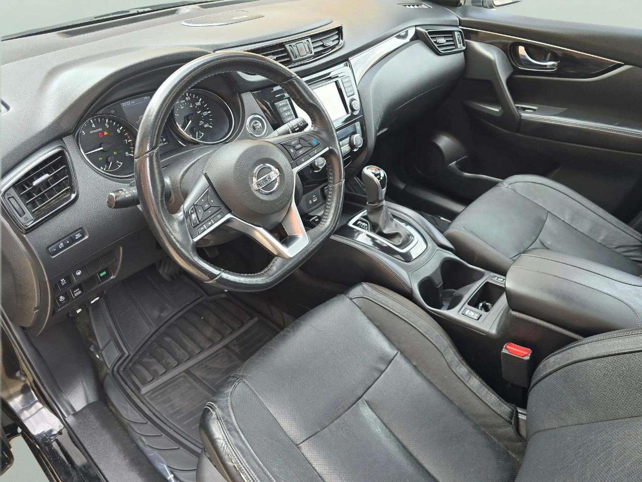 Nissan Rogue Sport  2019