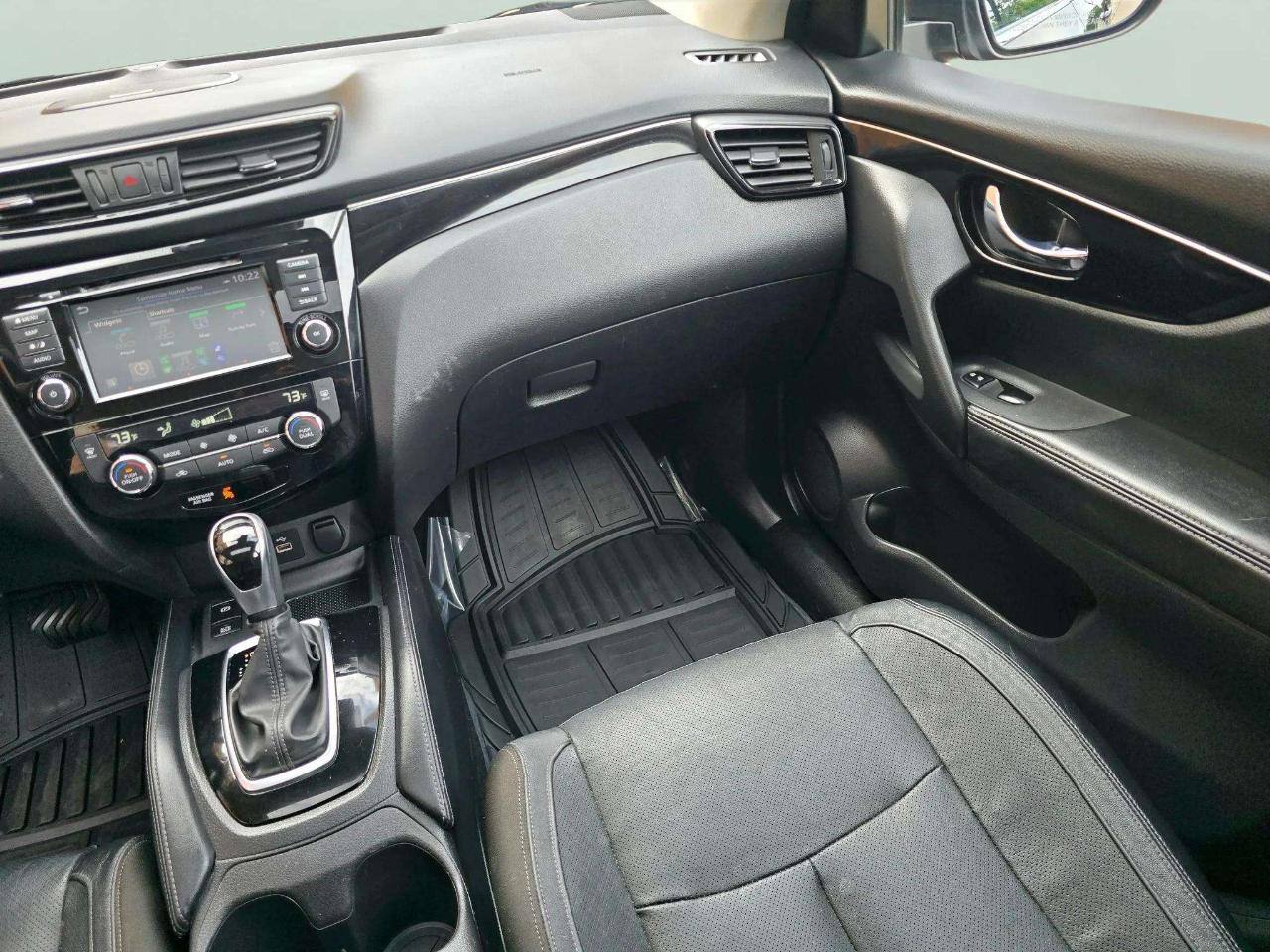 Nissan Rogue Sport  2019