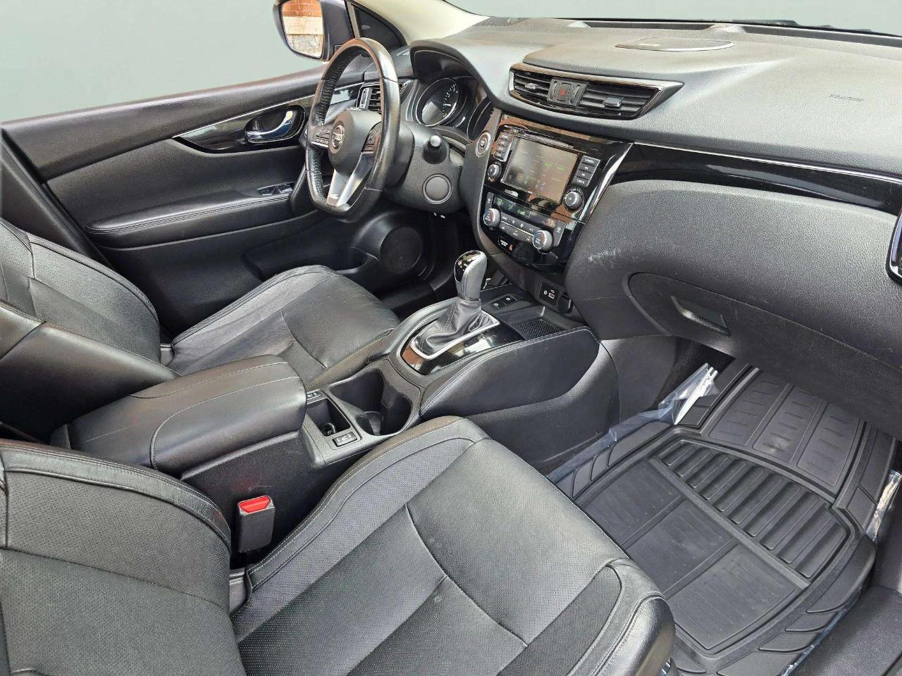 Nissan Rogue Sport  2019