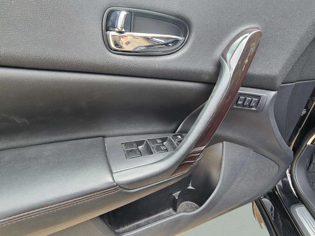 Nissan Maxima  2014