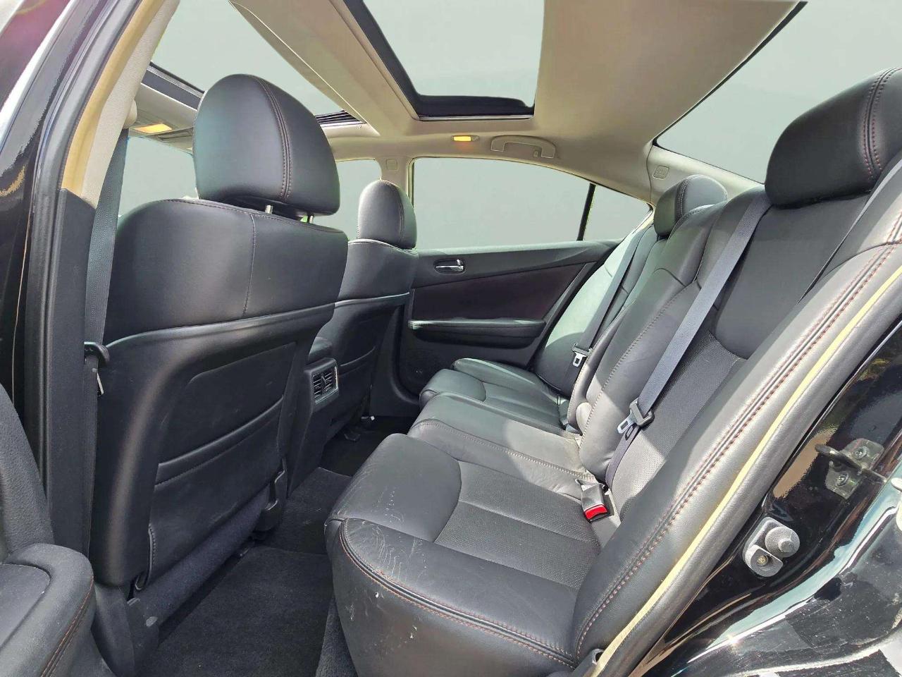 Nissan Maxima  2014