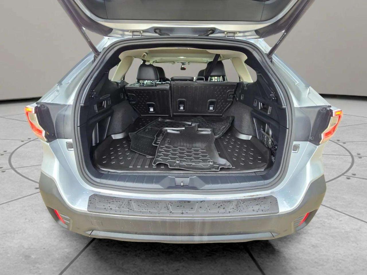 Subaru Outback  2021