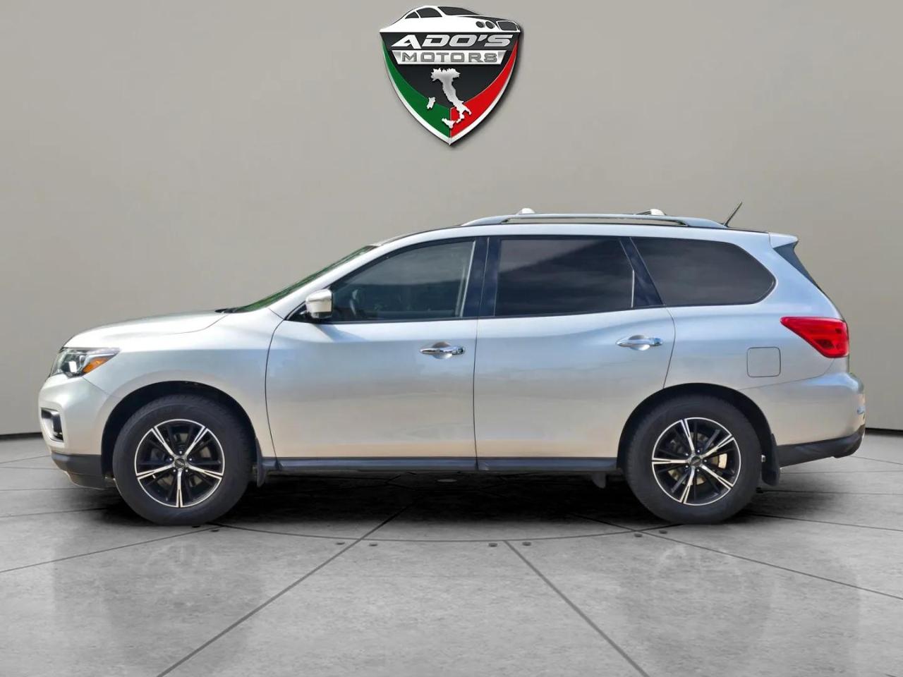 Nissan Pathfinder Platinum 4D SUV 4X4 2018