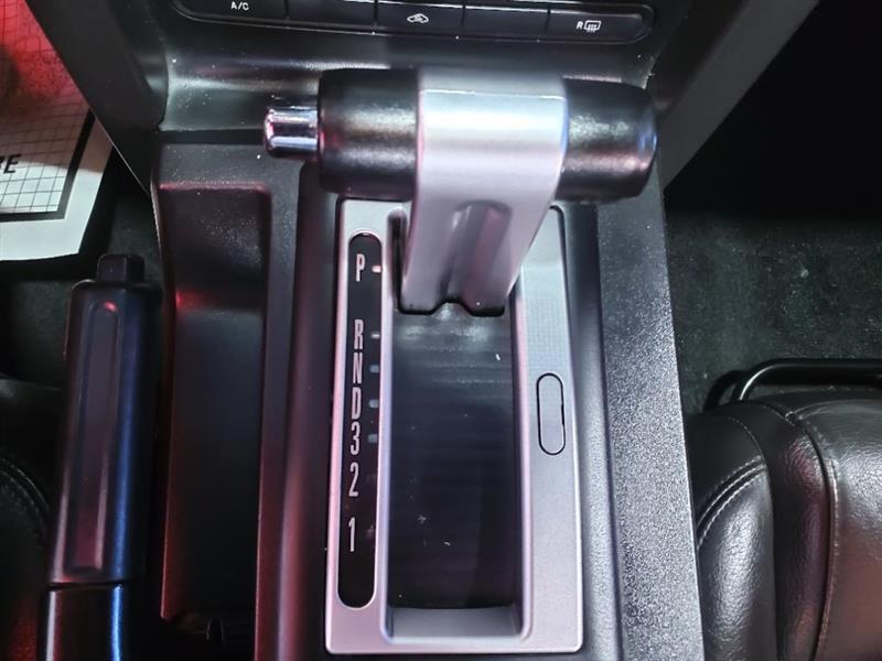 Ford Mustang GT Deluxe Convertible 2006