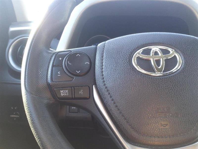 Toyota RAV4 LE AWD 2017