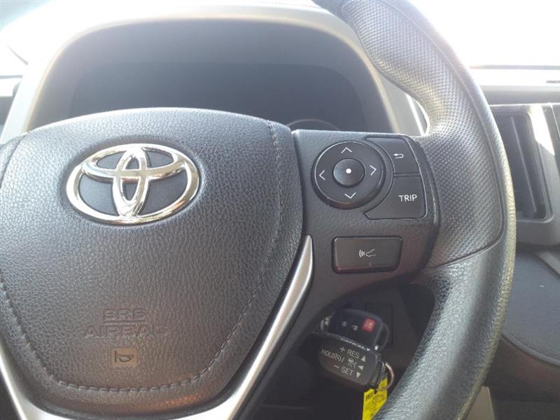 Toyota RAV4 LE AWD 2017