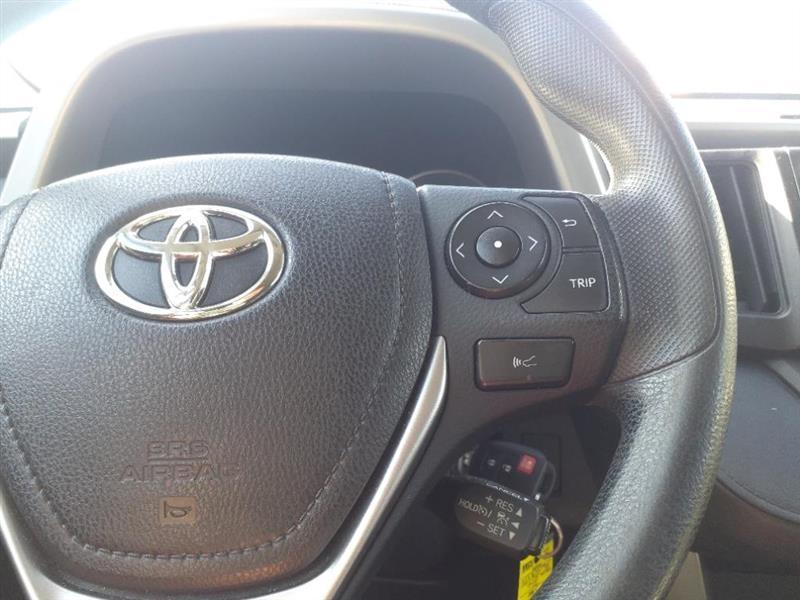 2017 Toyota RAV4 LE - Photo 19