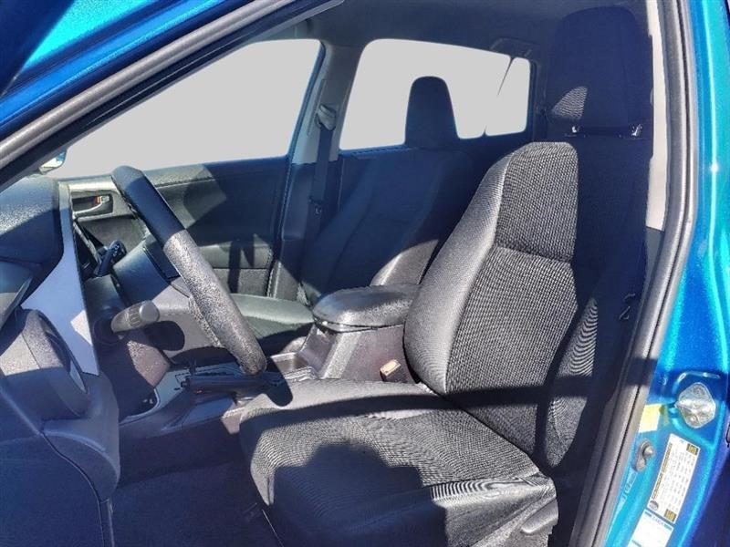 2017 Toyota RAV4 LE - Photo 11
