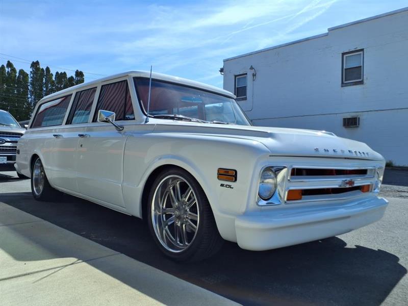 Chevrolet Suburban  1968