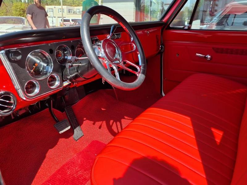 Chevrolet Suburban  1968