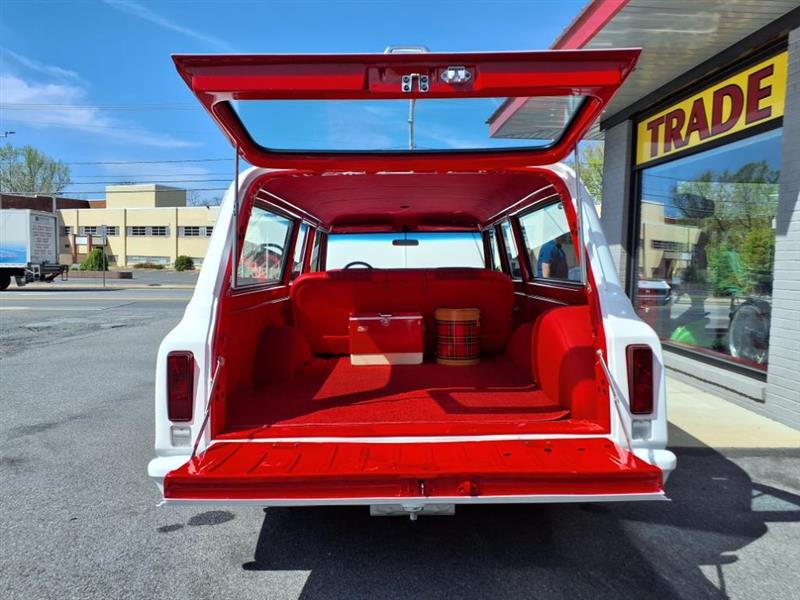 Chevrolet Suburban  1968