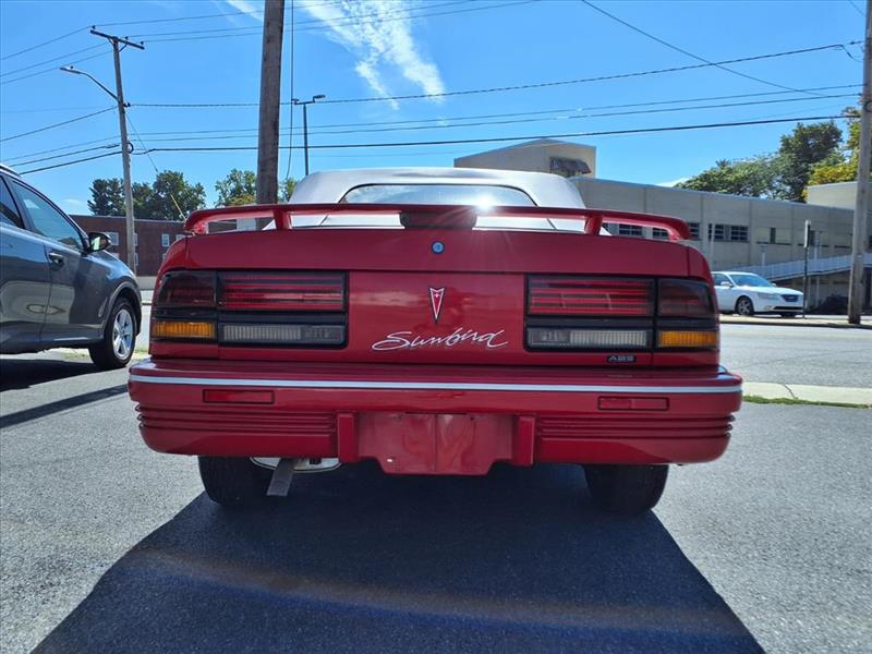 Pontiac Sunbird LE convertible 1994
