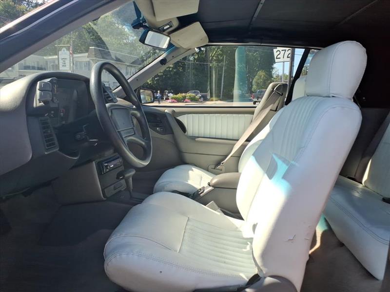 Pontiac Sunbird LE convertible 1994