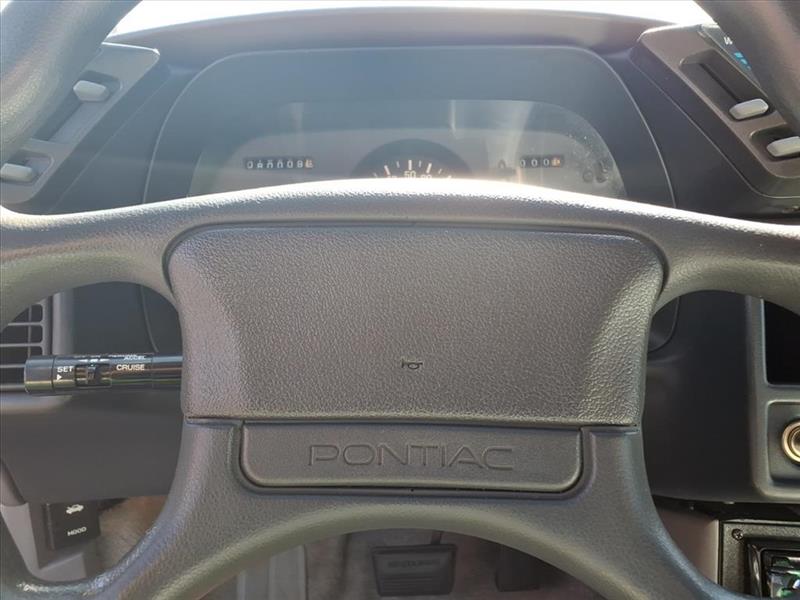 Pontiac Sunbird LE convertible 1994