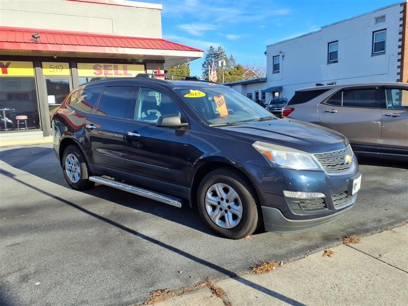 2017 Chevrolet Traverse LS - Photo 7