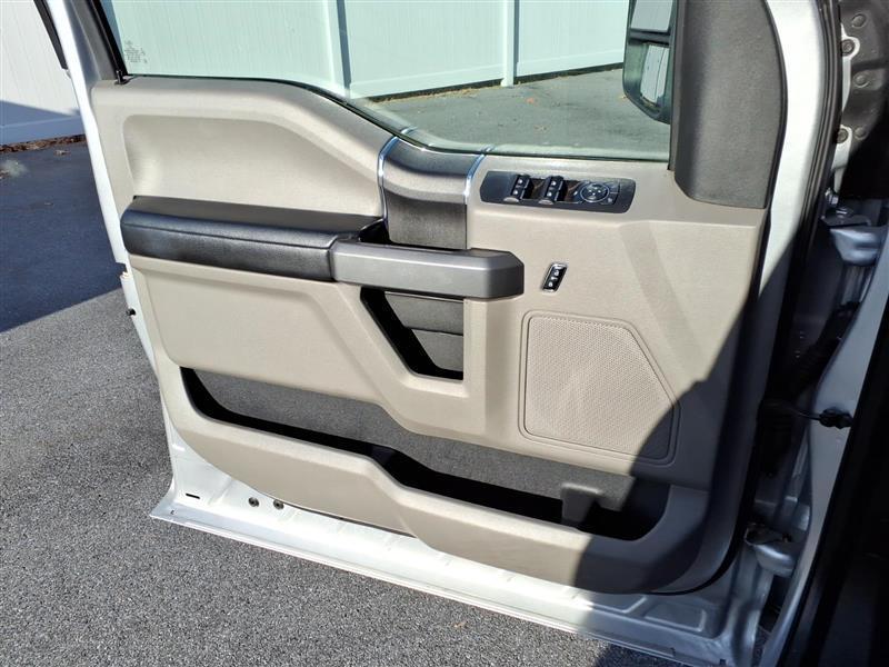 2017 Ford F-150 XLT - Photo 15