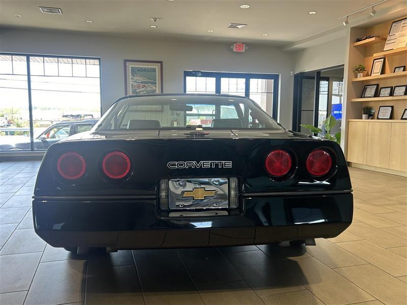 1984 Chevrolet Corvette - Photo 6