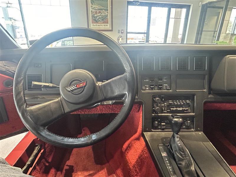 1984 Chevrolet Corvette - Photo 7
