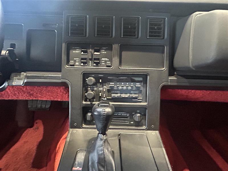1984 Chevrolet Corvette - Photo 8