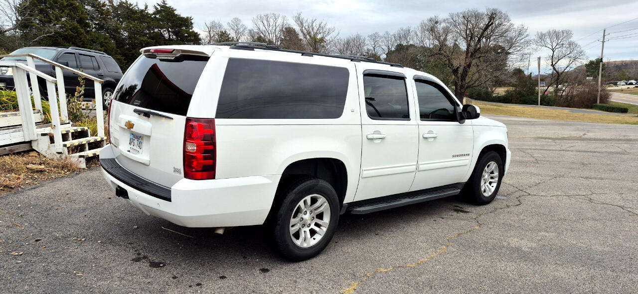 Chevrolet Suburban LT 1500 2WD 2013
