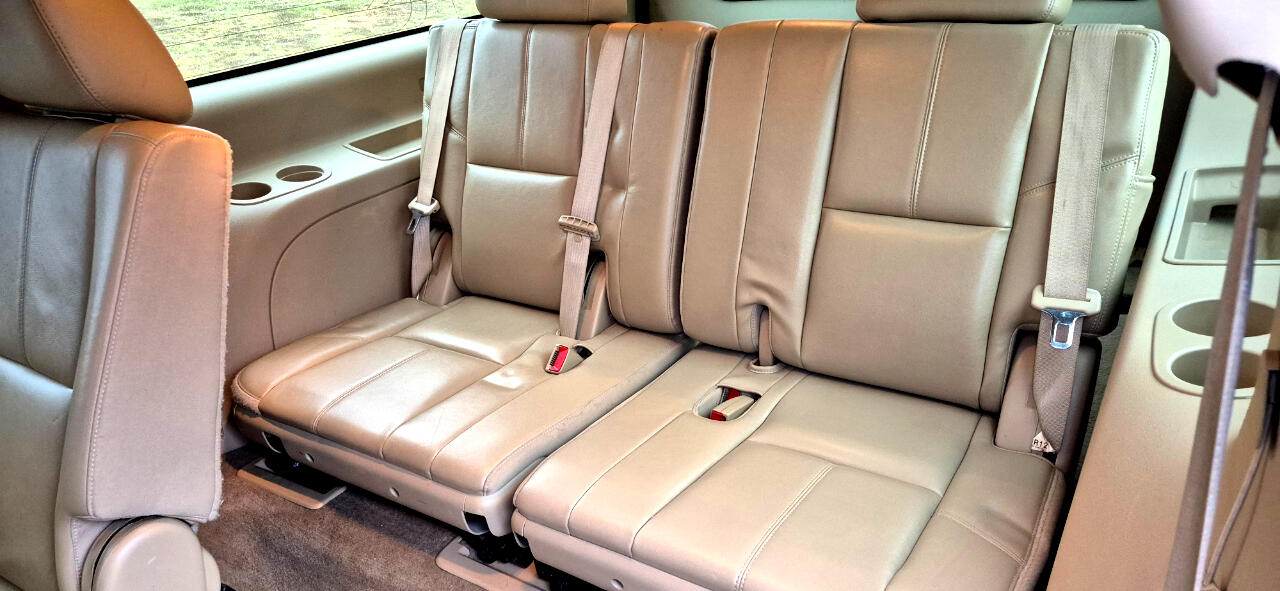 Chevrolet Suburban LT 1500 2WD 2013