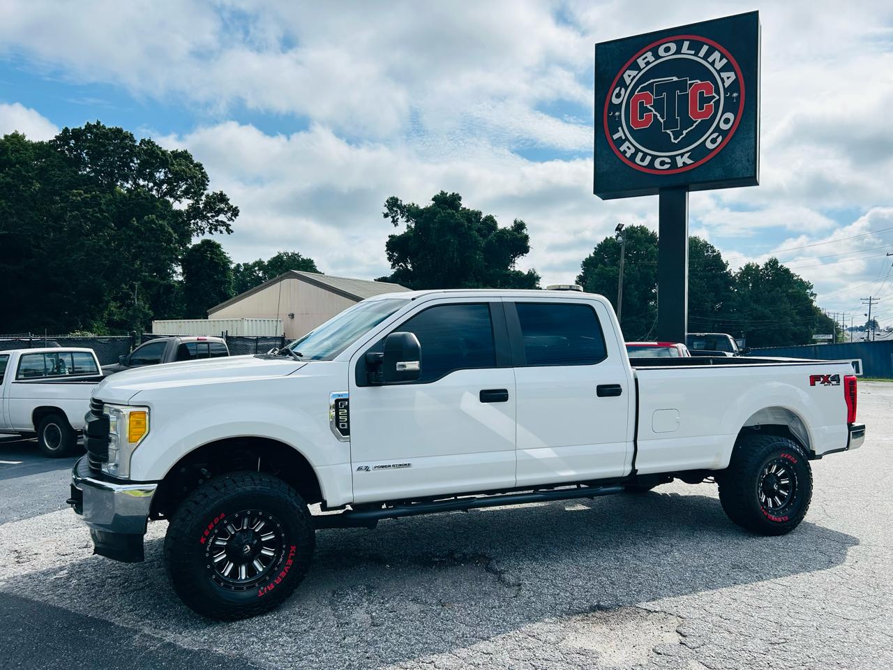 2017 Ford F-250 SD XL Crew Cab 4WD