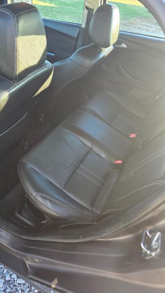 Ford Focus Titanium Sedan 2013