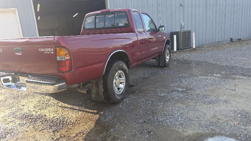 Toyota Tacoma Xtracab V6 4WD 1999