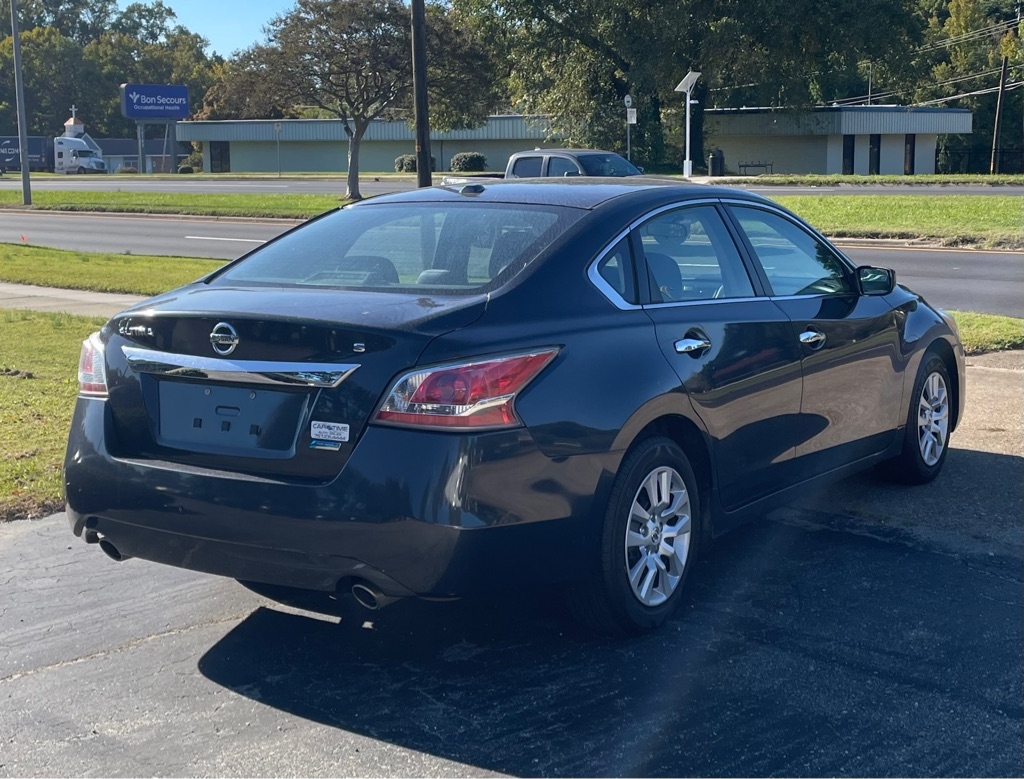 Nissan Altima  2014