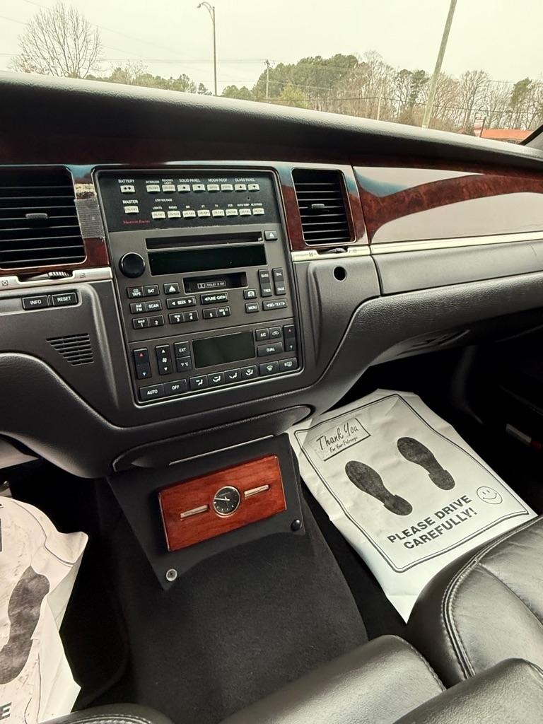 Lincoln Town Car  2008