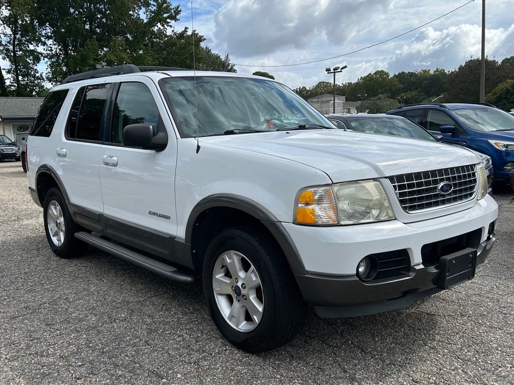 2005 Ford Explorer XLT's photo