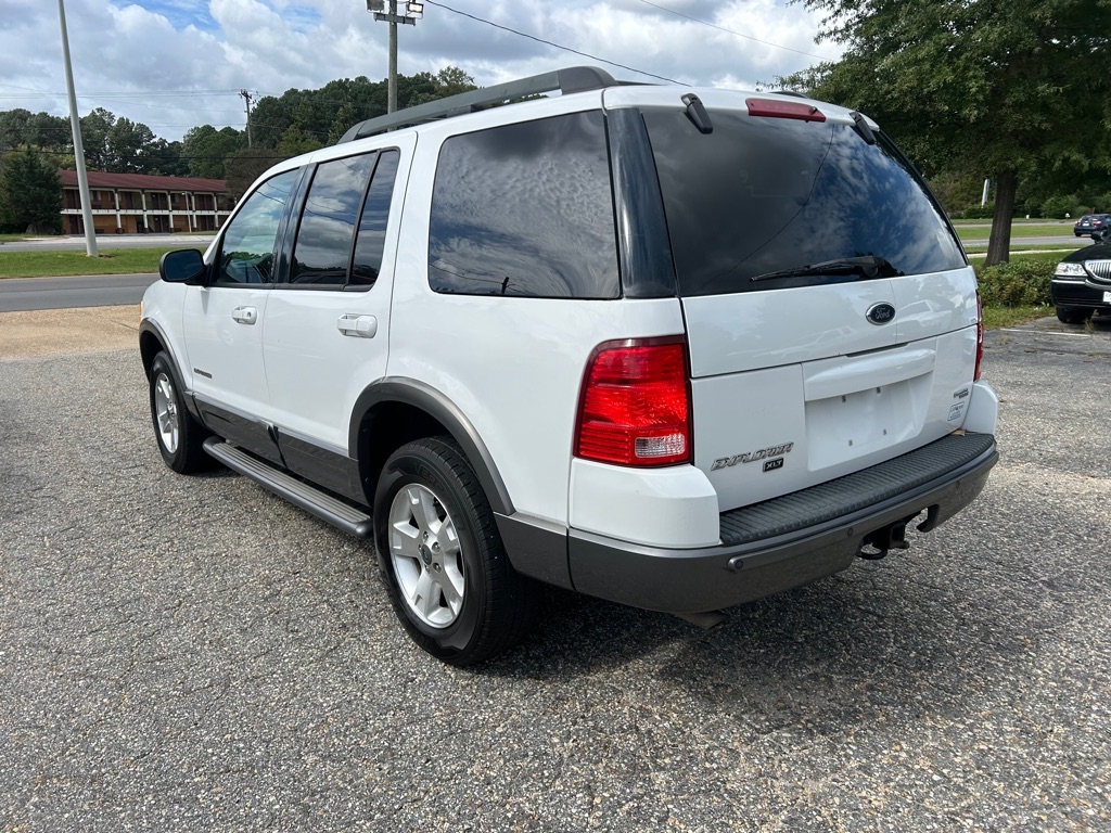Ford Explorer  2005