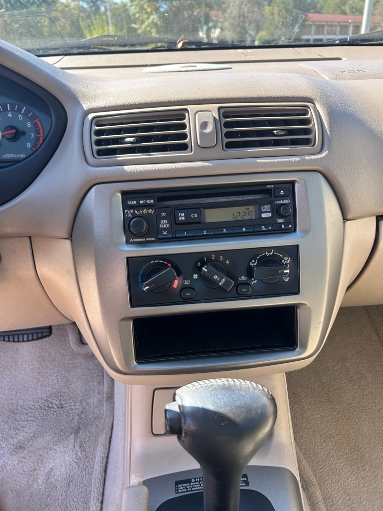 Mitsubishi Galant  2002 Mitsubishi Galant  2002