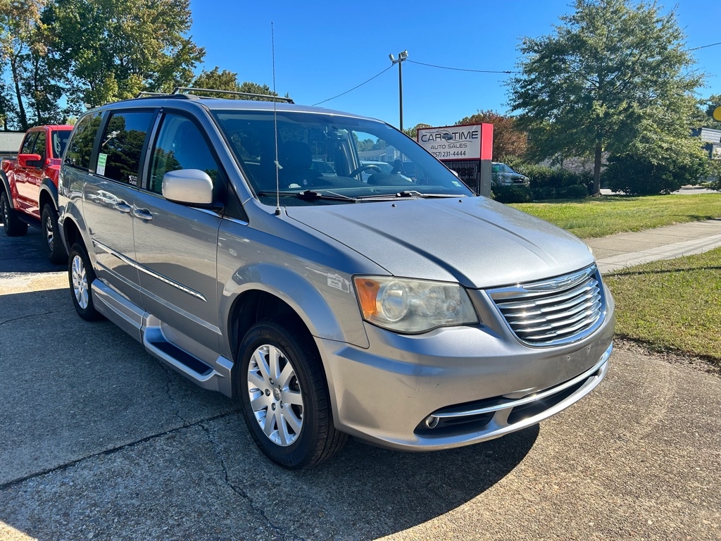 2014 Chrysler Town & Country TOURING