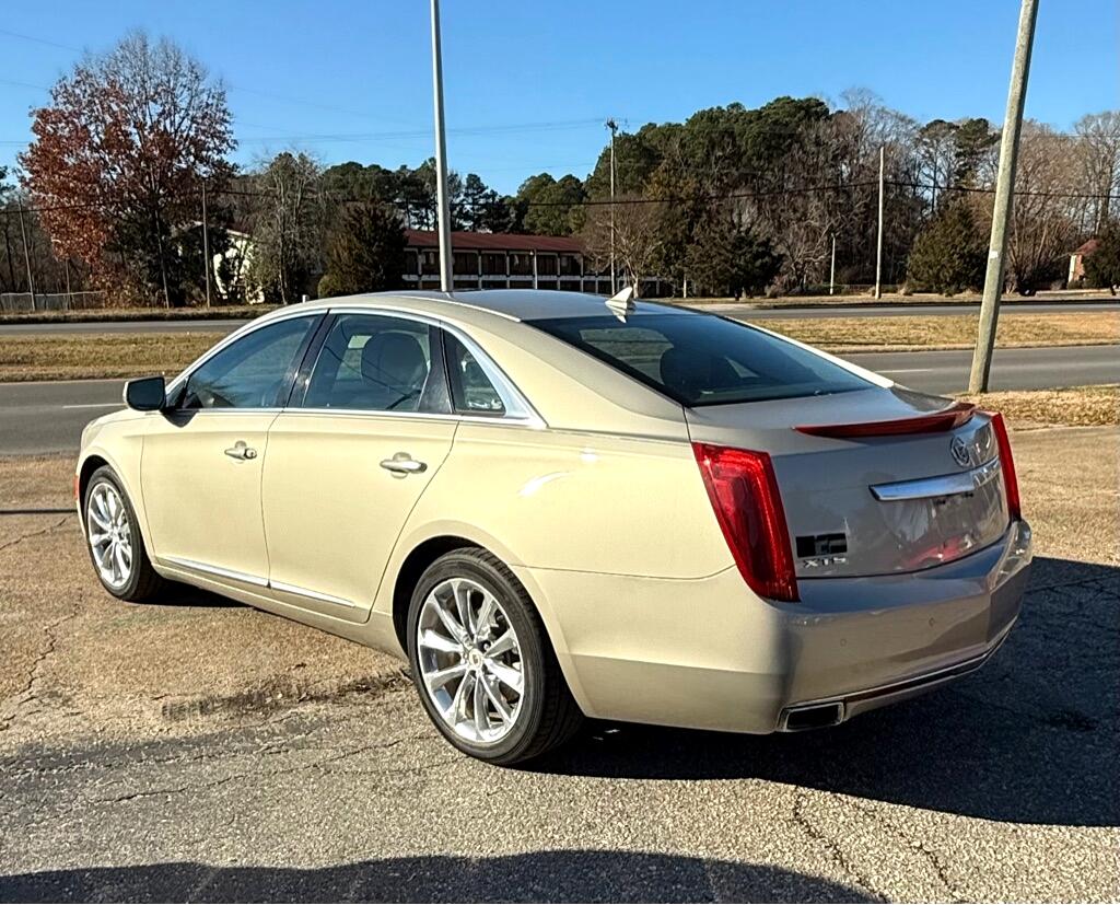 Cadillac XTS  2013