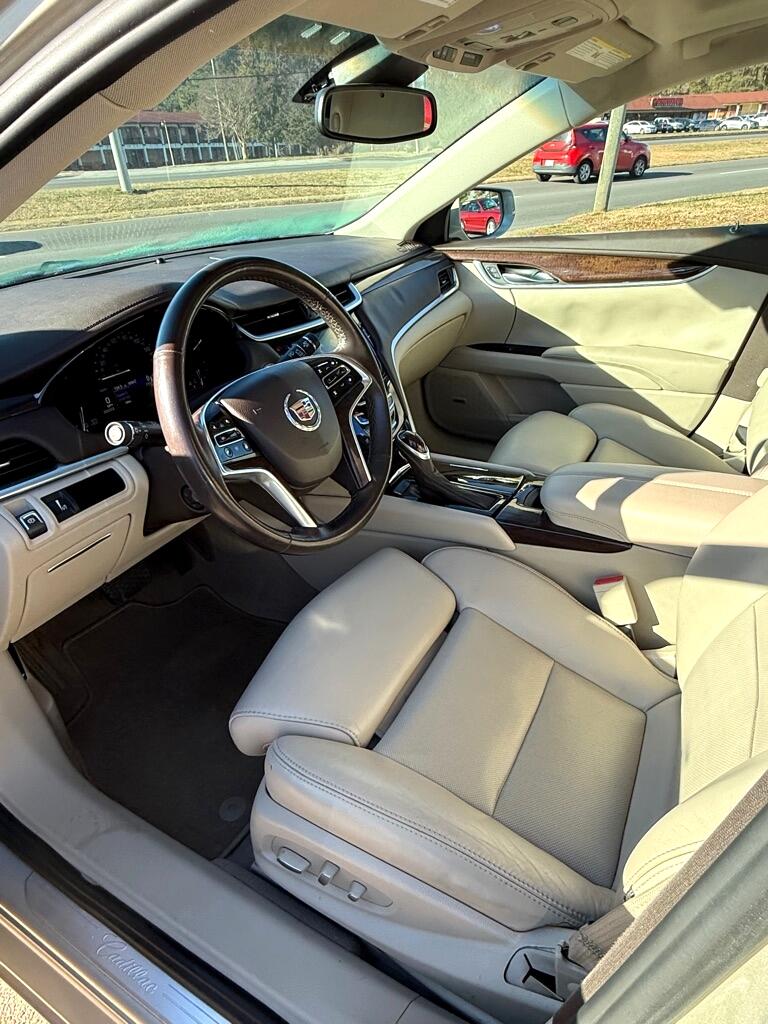 Cadillac XTS  2013