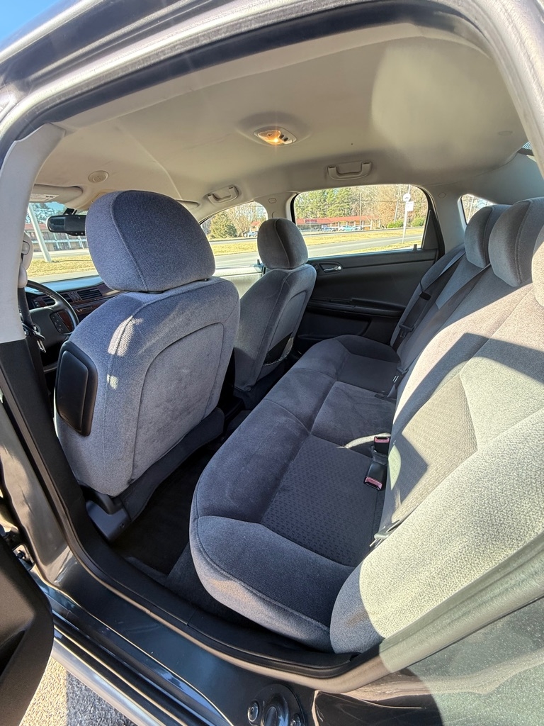 Chevrolet Impala  2010