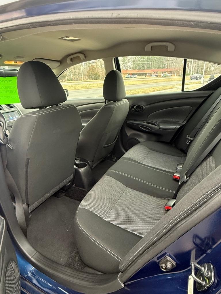 Nissan Versa  2019