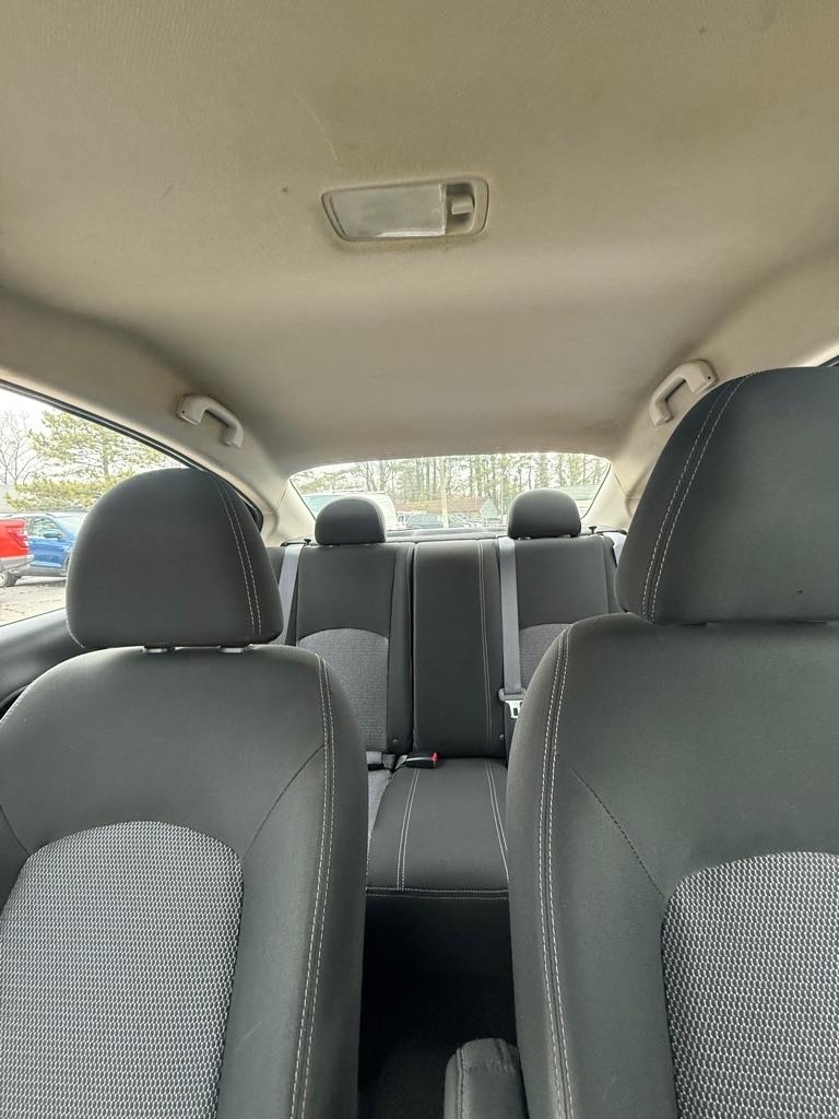Nissan Versa  2019