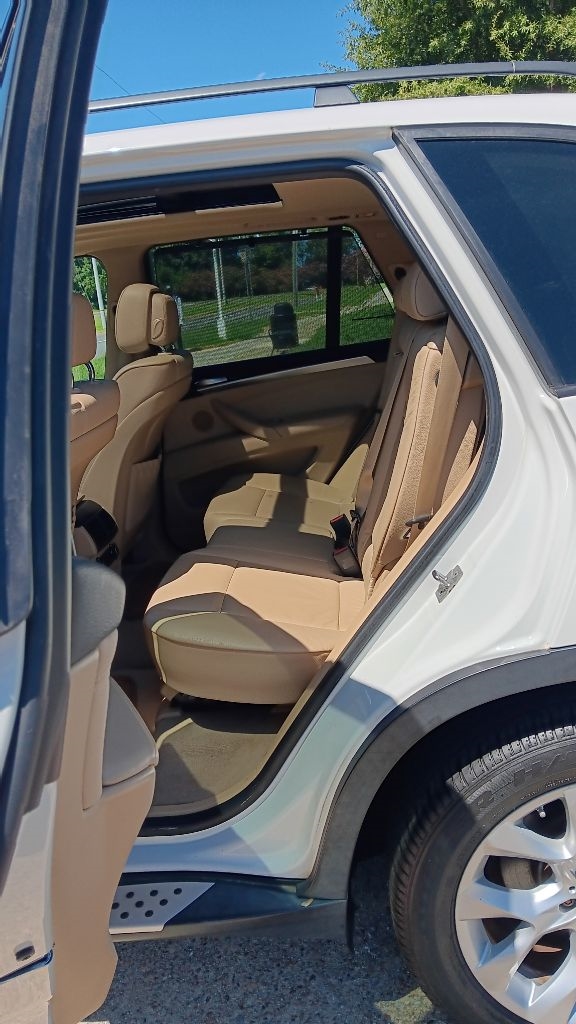 BMW X5  2011