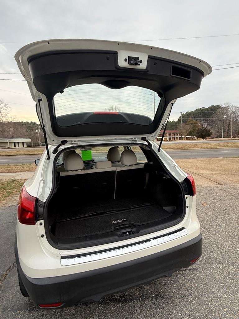 Nissan Rogue Sport  2018