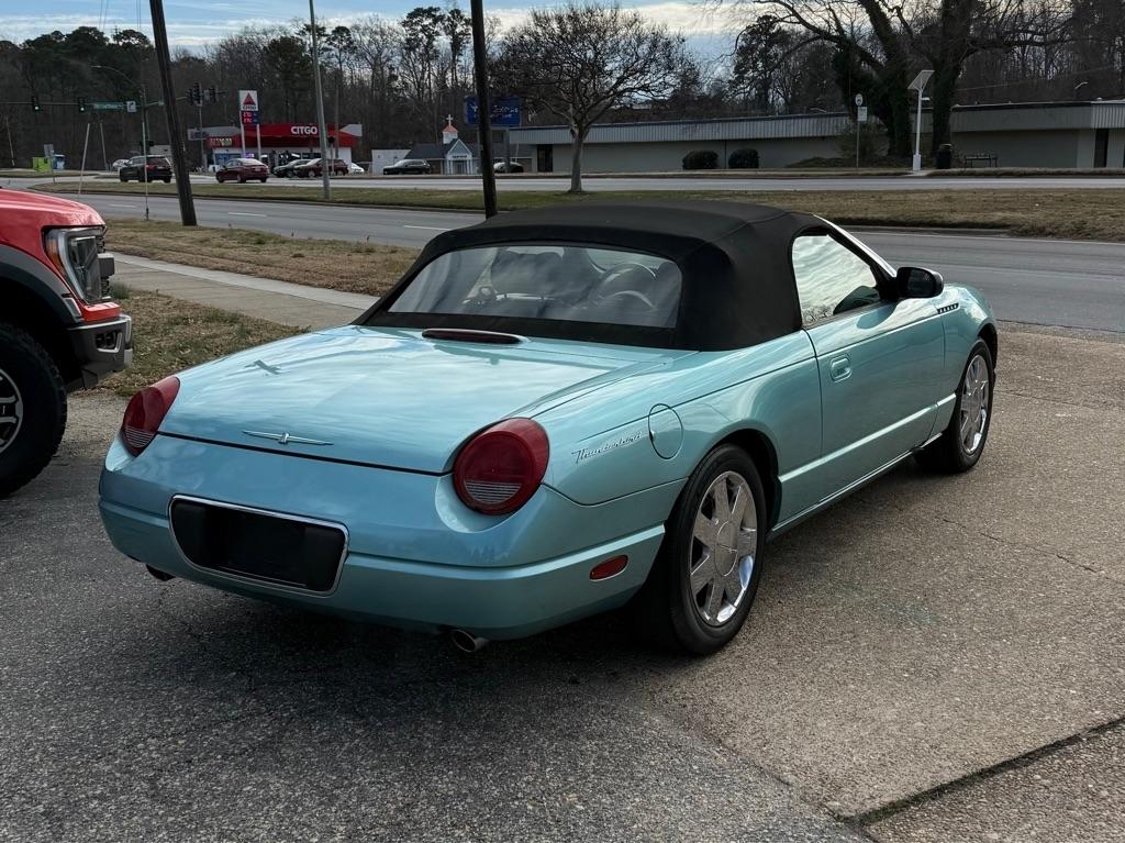 Ford Thunderbird  2002