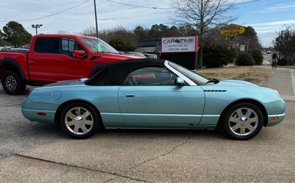 Ford Thunderbird  2002
