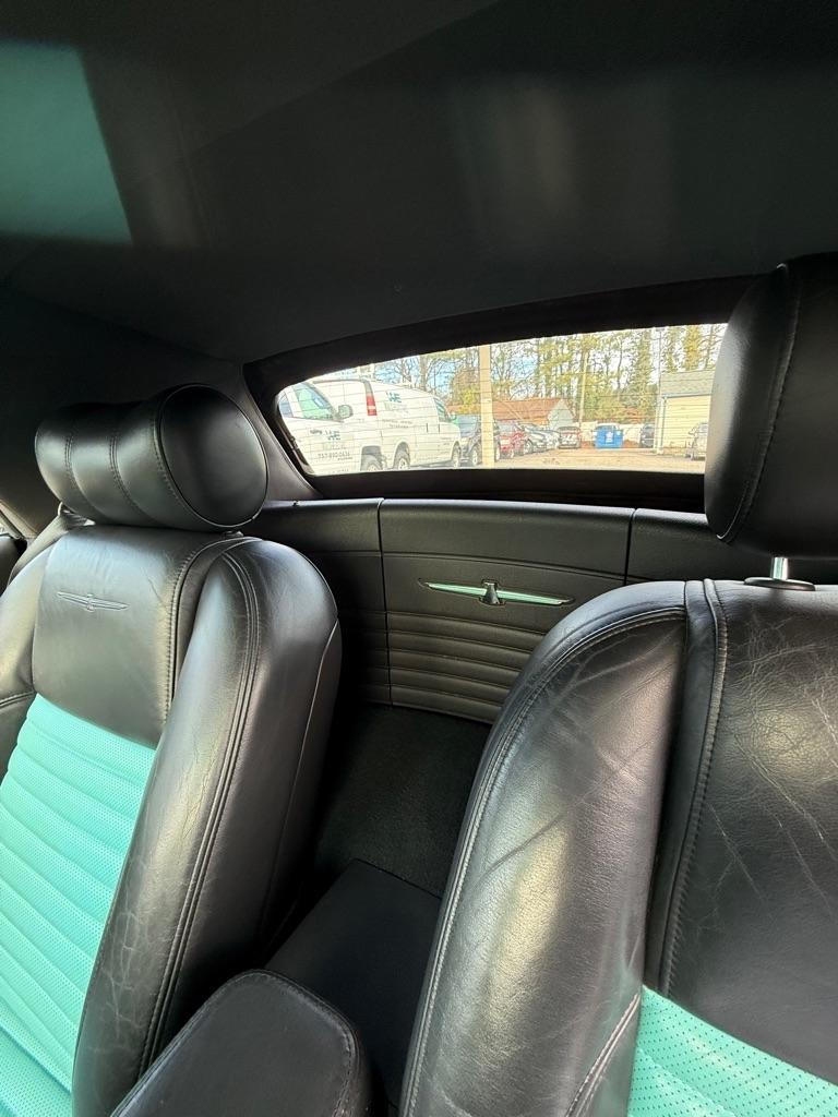 Ford Thunderbird  2002