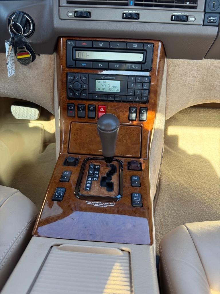 Mercedes-Benz SL-Class  1999